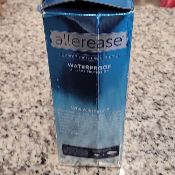 Allerease zippered mattess protector. - Picture 7 of 8